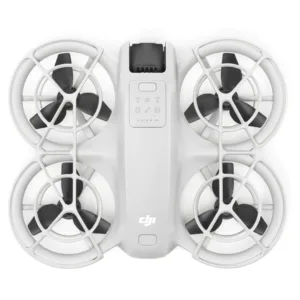 DJI Neo em vista superior com hélices