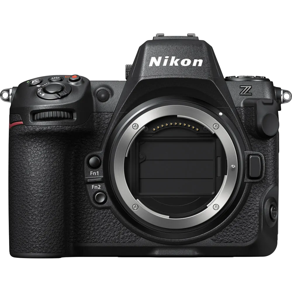 Câmera Nikon Z8 Corpo — vista frontal com obturador protegido Nikon Z8 corpo em vista frontal com a montagem protegida