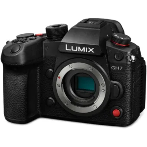 Panasonic LUMIX GH7 corpo em ângulo frontal